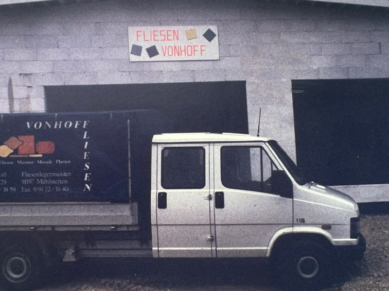 Fliesen Vonhoff Bau des Firmengebäudes 1996